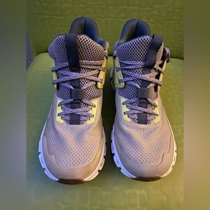 8.5W On Cloud, high top